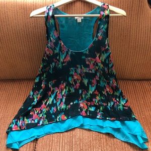 Colorful & flowy Summer top